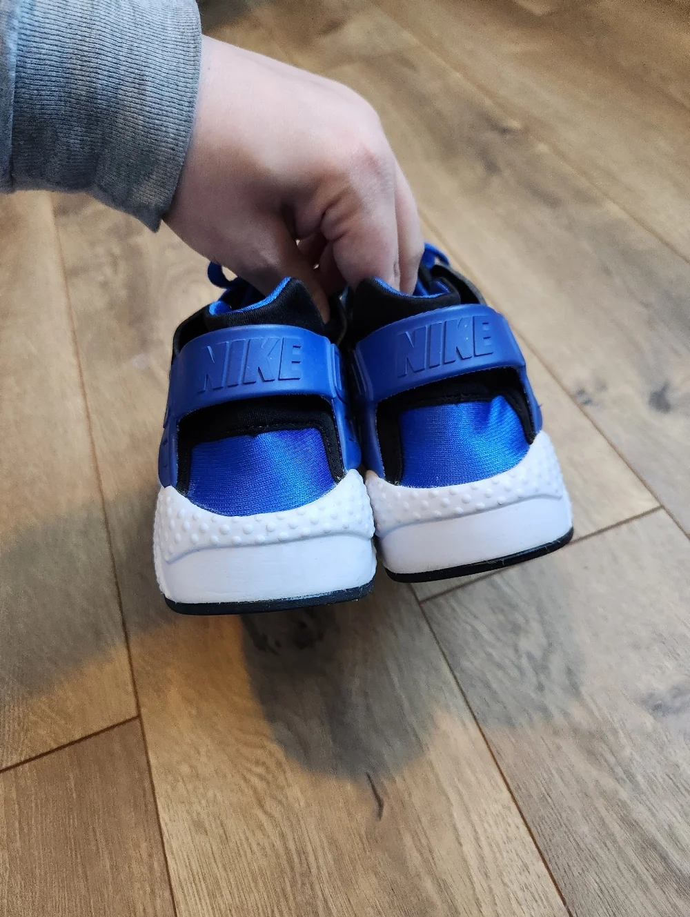 7Y 8.5 Women's Nike haurache Sneakers